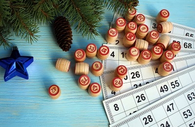 Bingo cards, stamps, and Christmas decorations. Who doesn't love a bit of Christmas Bingo?!