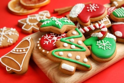 Get creative and make some amazing Christmas cookie designs!