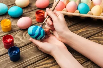 Decorating Easter eggs by hand