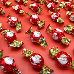 Creme Filled Milk Chocolate Santa Twists 1kg